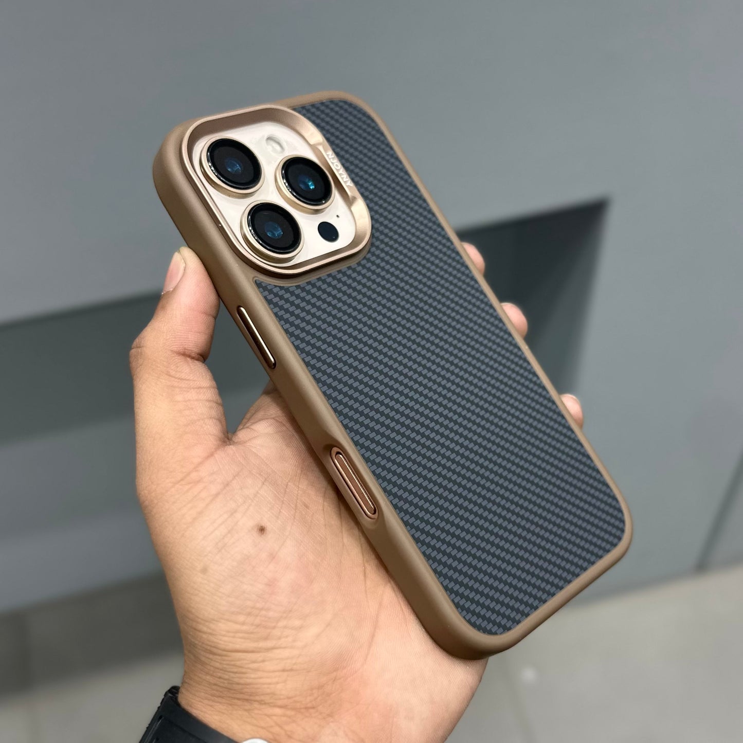 NY JOY CARBON CASE WITH MAGSAFE - BROWN ( No. 2829 )