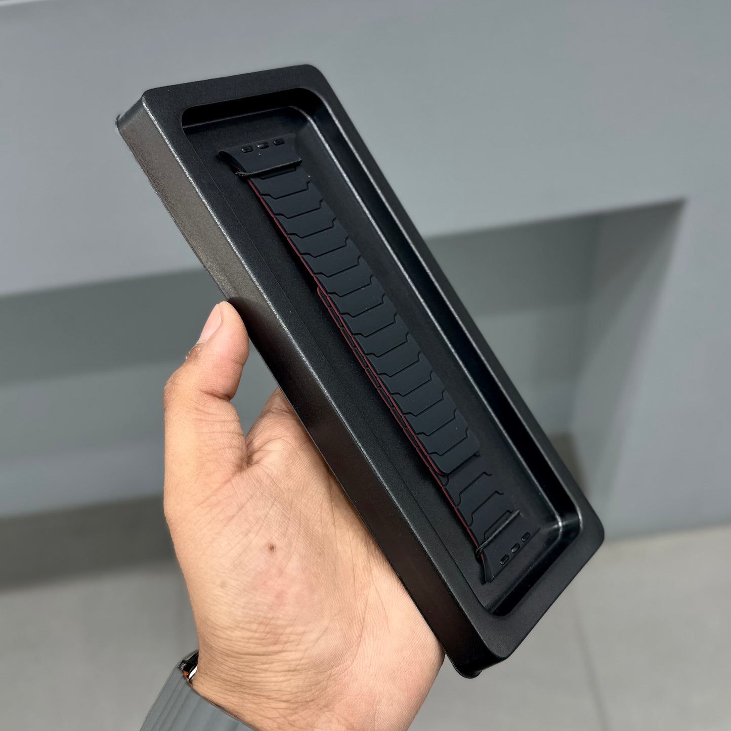 MAGNETIC CLASP STRAP - BLACK ( No. 3190 )