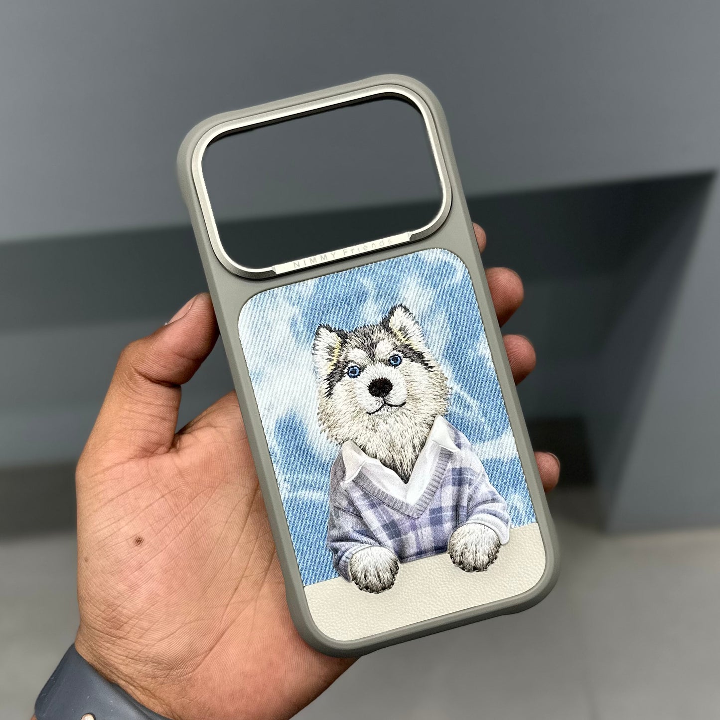 NIMMY GALTEN SERIES MAGSAFE-GREY HUSKY ( No. 3348 )