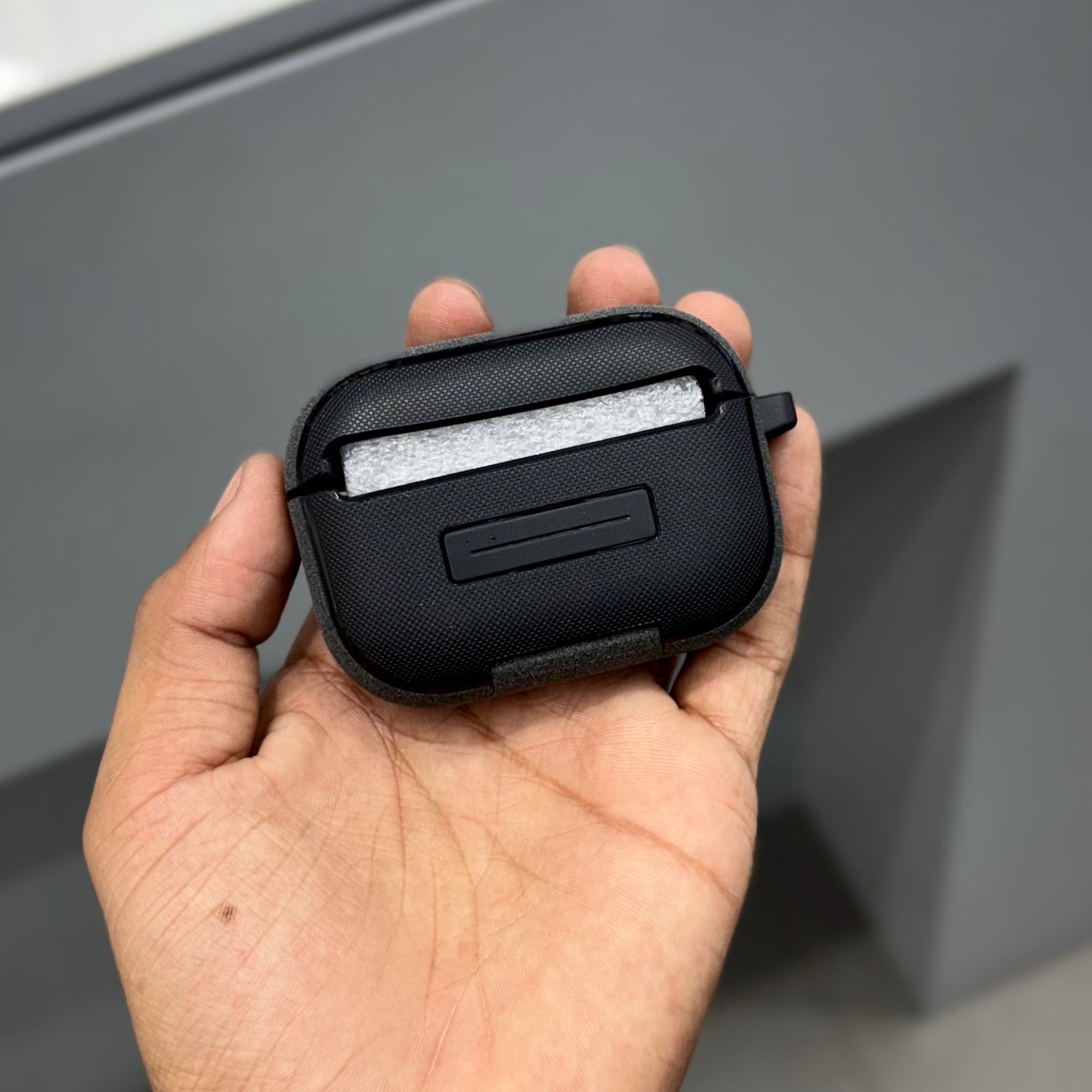 SANDLON AIRPODS CASE - BLACK ( No. 2481 )