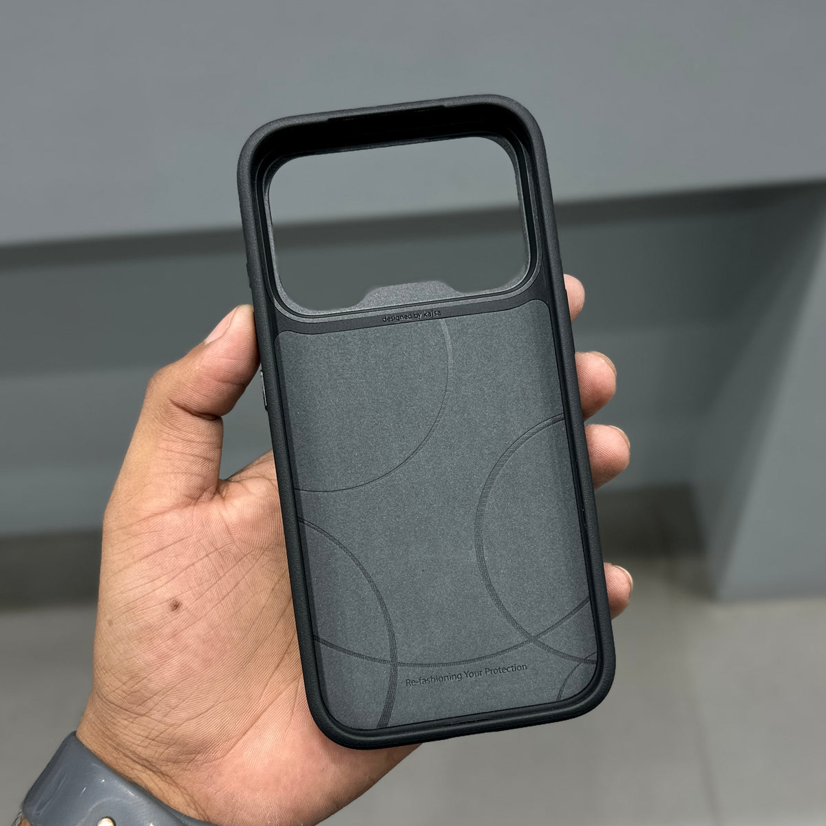 KAJSA VELVET ARMOR BLACK CASE ( No. 3964 )
