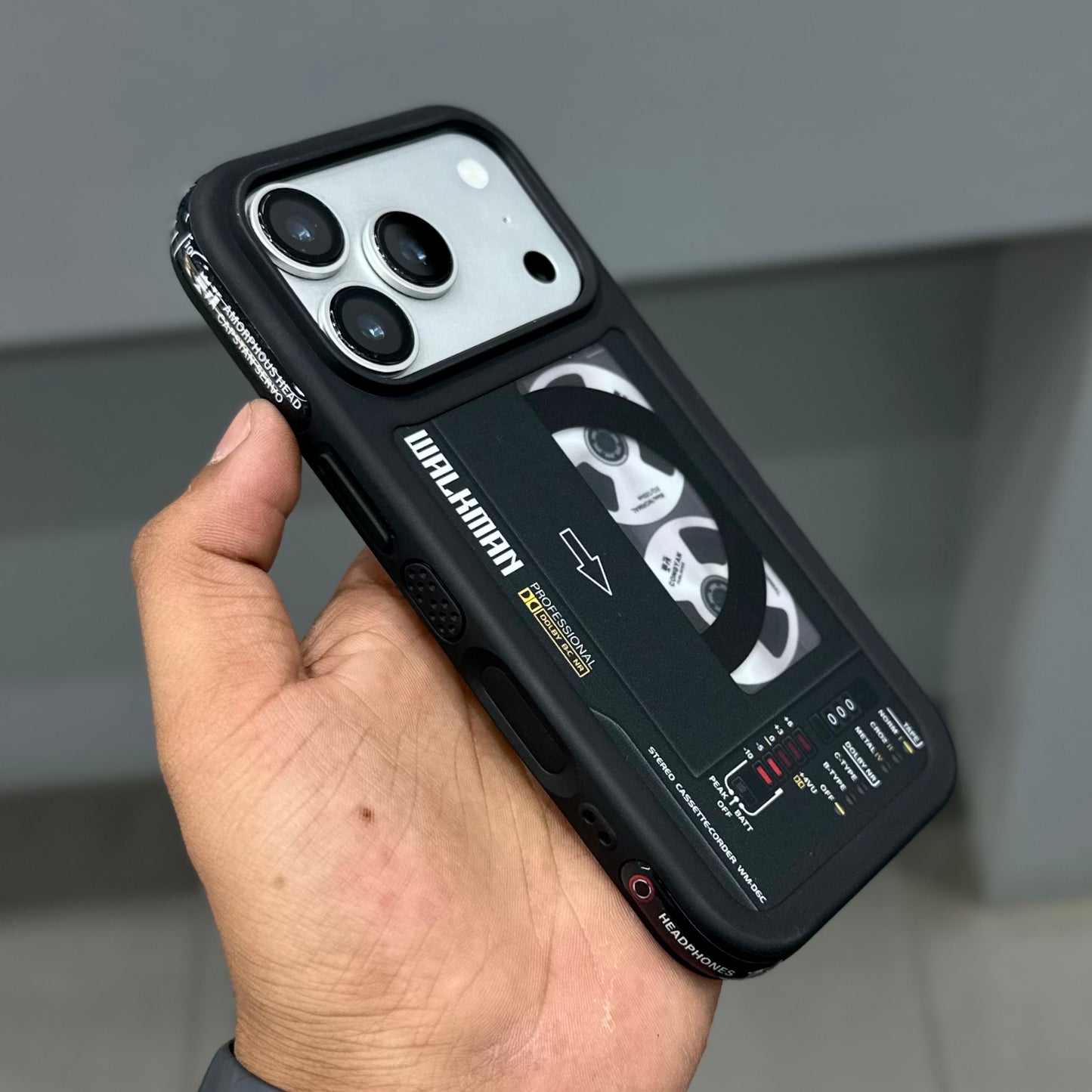 WALKMAN MAGSAFE CASE - BLACK ( No. 3607 )