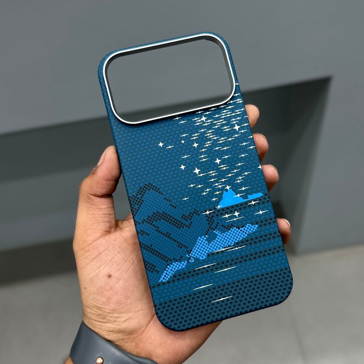 KWINI CARBON TEXTURE MAGSAFE CASE - BLUE STAR ( No. 3513 )