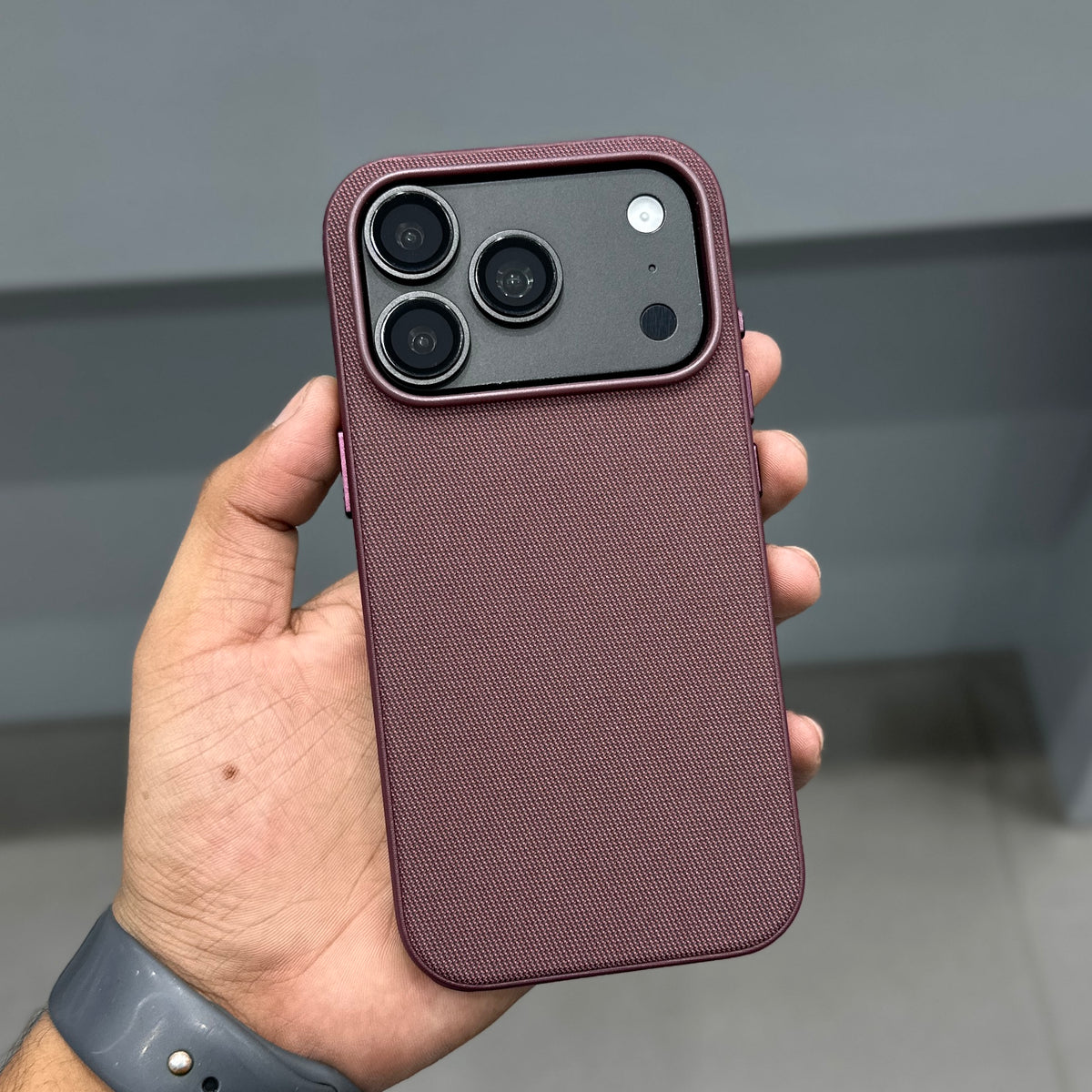 CMAQ WOVEN PRO MAGSAFE CASE - BURGUNDY ( No. 4144 )