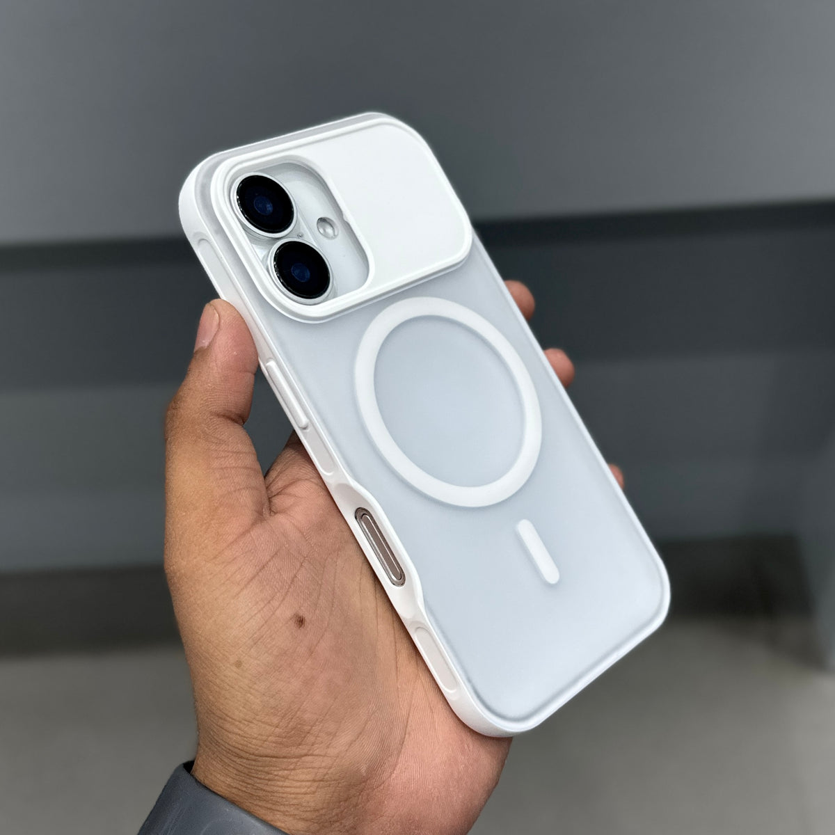 CMAQ VANTA MAGSAFE CASE - WHITE ( No. 4014 )