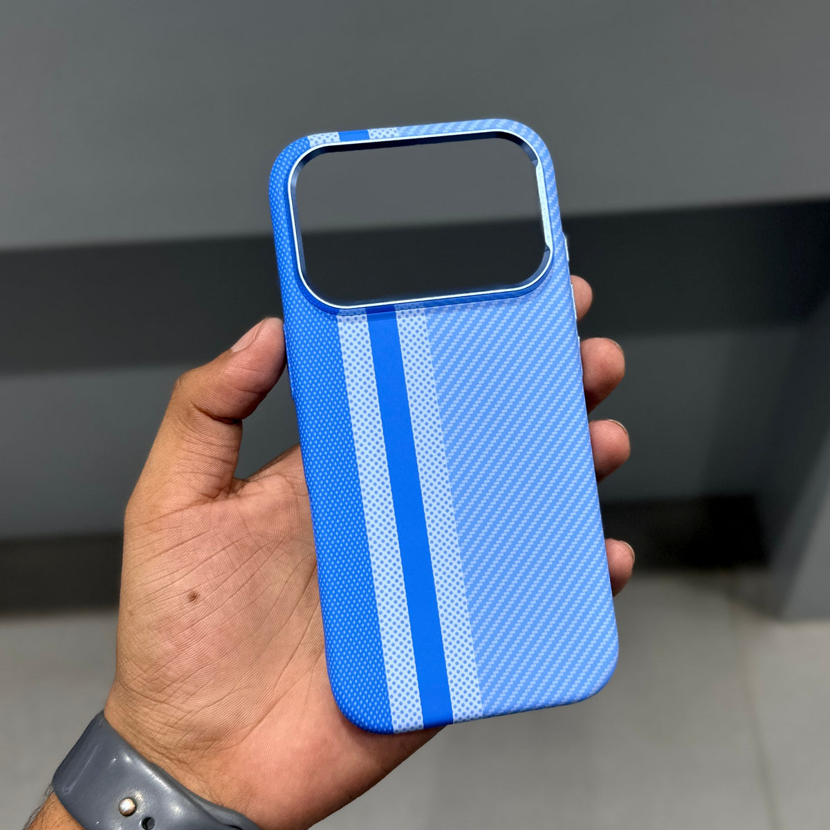 LUXO MAGSAFE CASE - SKY BLUE LINE ( No. 4067 )