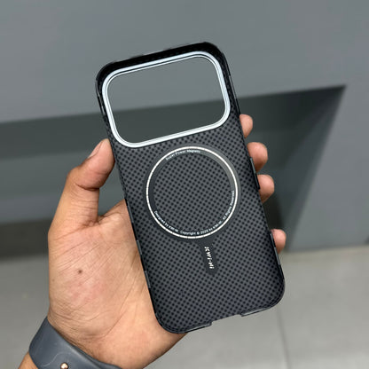 KWINI CARBON TEXTURE MAGSAFE CASE-BLACK ( No. 3260 )