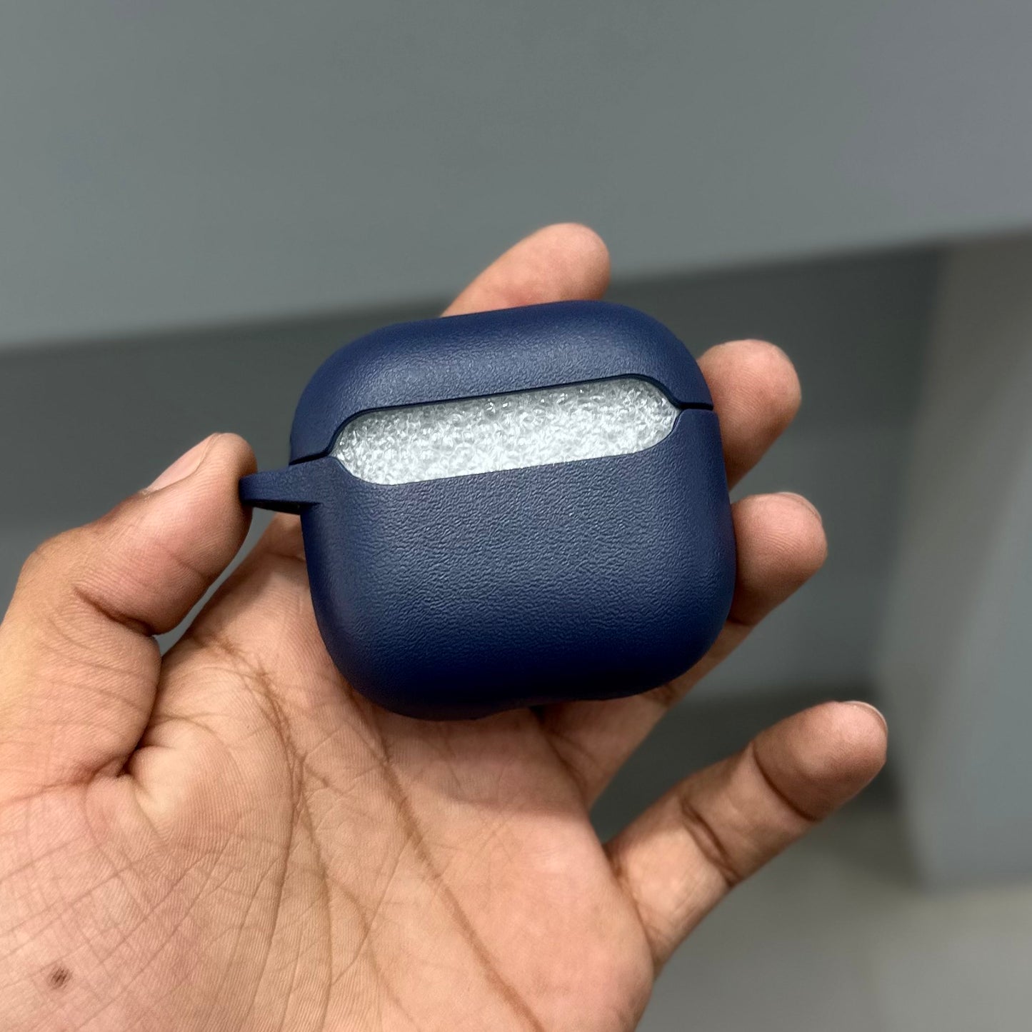 ANUMO LOCK AIRPODS CASE - BLUE ( No. 3093 )